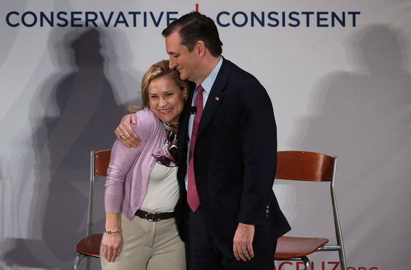 Ted Cruz and his wife, Heidi, looking adorable.