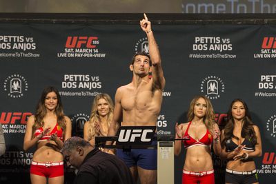 Beneil Dariush could move up to 170 pounds to avoid fight with teammate Rafael dos Anjos